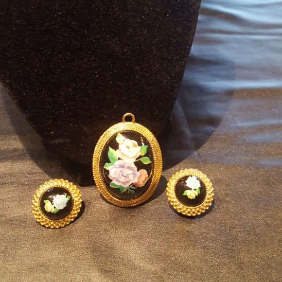 Vintage Pendant & Earring Set - Picture 1 of 10